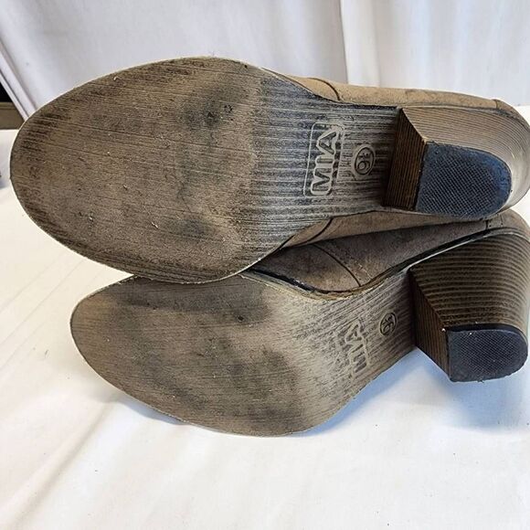 MIA Shawna Womens Ankle Booties Taupe Faux Suede Lace Up Size 9.5 - Picture 7 of 12